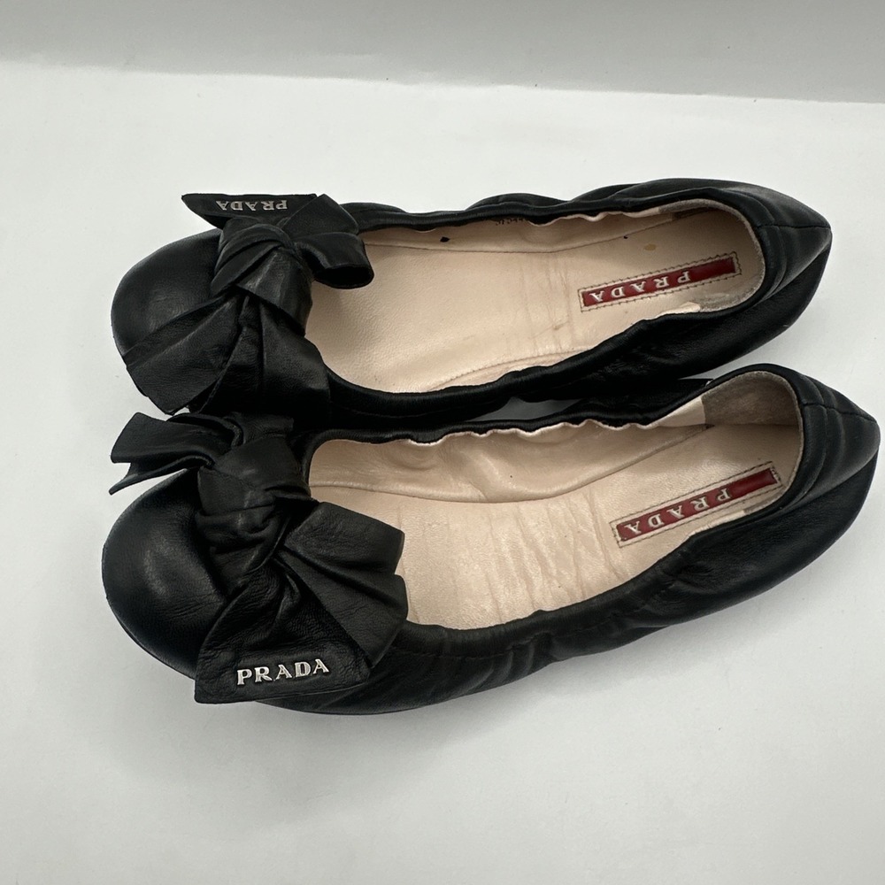 Prada Black Leather Bow Ballet Scrunch Flats 3F5440 Bow Size 36 1/2 - Picture 3 of 9
